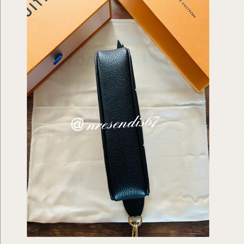 Louis Vuitton - Picture 6 of 7
